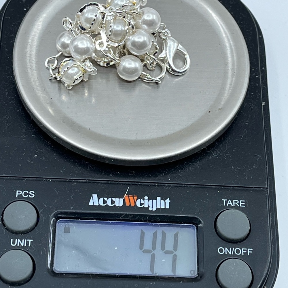 Vintage Silver Tone Pearl Bead Bracelet – 8" Length, Elegant Shine - Picture 13 of 13